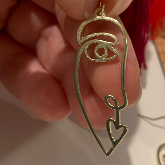 ✨3 for$33✨NWT Abstract Minimal Face Dangle Earrings - Picture 3 of 8